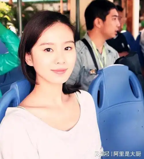 36岁"无人超越"的刘诗诗,终究活成了一个"符号"|胡歌|袁弘|杨洋