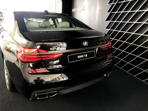 天津地区 宝马m760li到店实拍 搭配v12发动机 售价242.8万