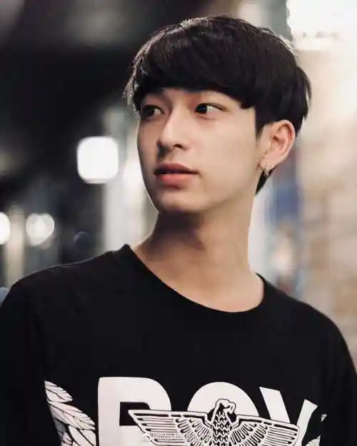 奇萌chimon 超凡少年图片来自微博