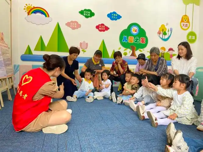 早教进社区亲子共成长青年文明号进儿童之家早教活动
