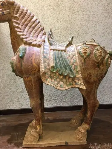 唐三彩马 - 中华古玩网 - 古董收藏,古玩收藏,古玩鉴定,古玩专场,古玩