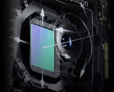 手机相机传感器方面,因为体积限制,除了索尼xperia pro-i使用上了7代