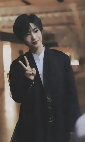 回应: 有刘宇粉吗,求一些刘宇的神图