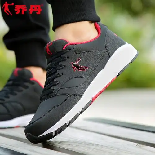 乔丹男鞋复古运动鞋春季款黑红色皮面透气经典休闲轻便旅游鞋成年