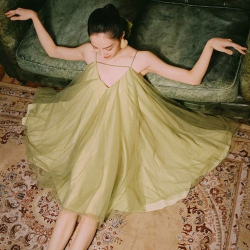 yang自制钟楚曦牛油果绿v领宽松吊带连衣裙超大摆网纱森系仙女裙