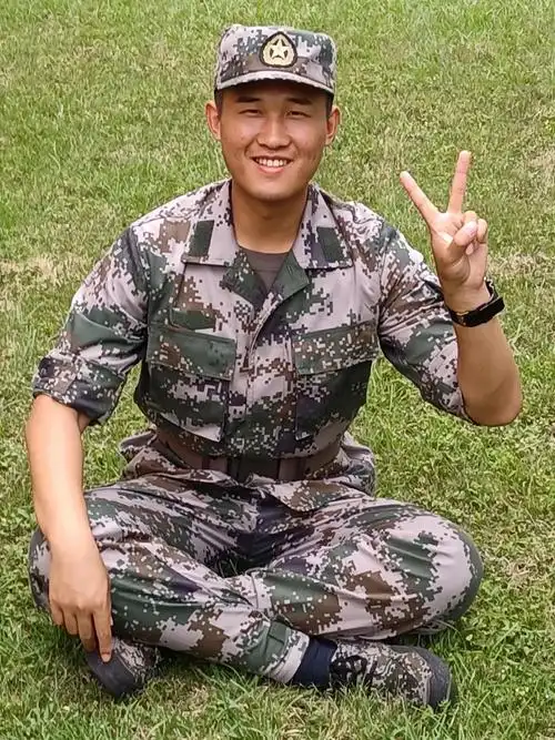 刚刚入伍的这群新兵不简单啊