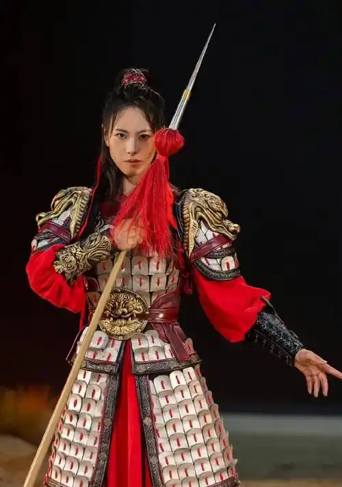 98年峨眉派传承人演绎花木兰,这才是武将的飒爽,这就是花木兰_武术