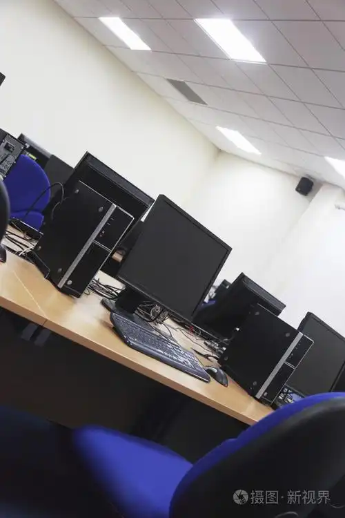 办公室工作区与计算机