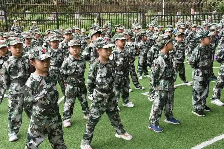 小兵训练营诺亚舟惠州市中大外语幼儿园海陆空军事体能游戏