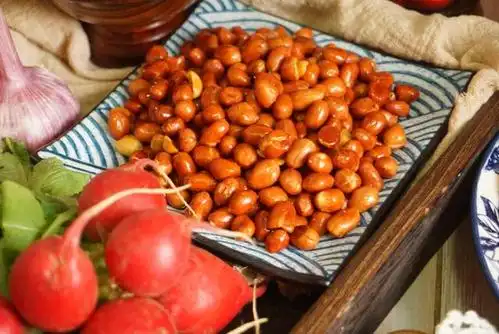 祖传秘方炸果仁,又香又脆,只因出锅前我加了它,网友:原来如此