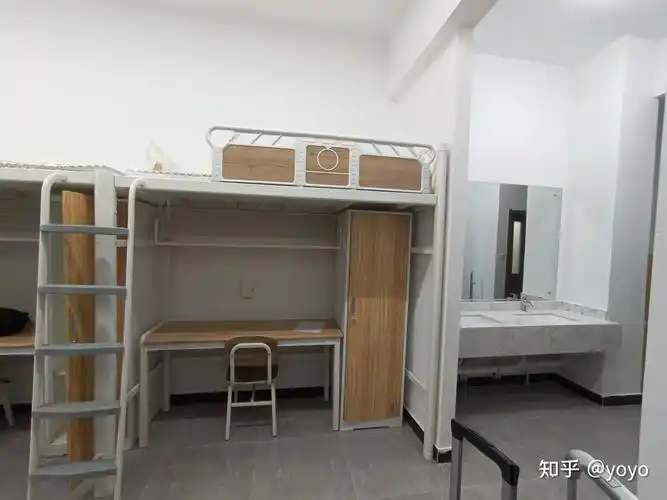 哈尔滨工程大学的宿舍和食堂怎么样