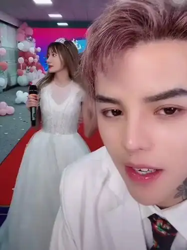 快手视点 被蜜桃味的pepsi可乐快转了  5月16日 12:51 来自 微博视频