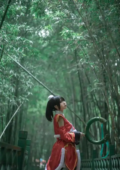 阿古朵熊喵少女cos