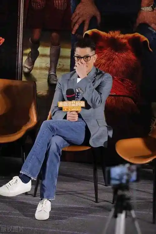 郭富城新造型引热议牙齿显老态网友直呼认不出