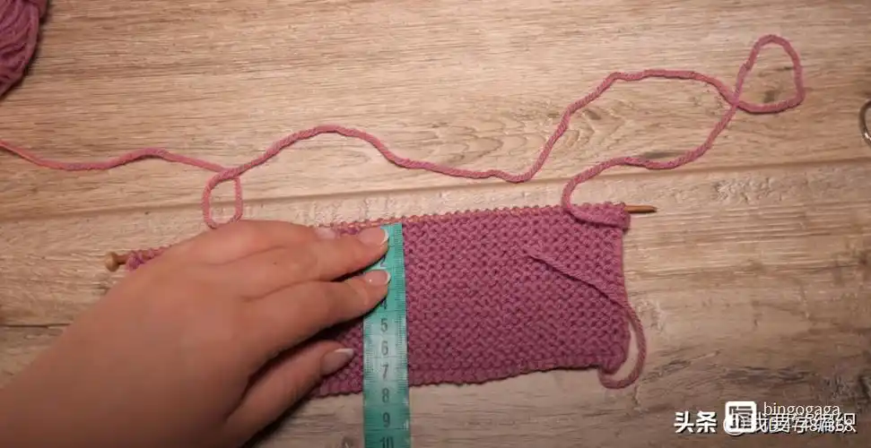 轻松就能织出一双地板袜,一片式地板袜教程,简单易学通俗易懂