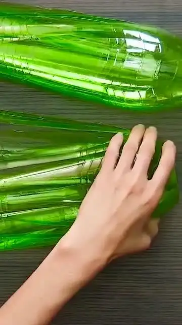 废物利用的最高境界,这样做出扫把,太牛了!