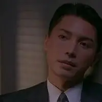 尊龙年轻帅照高清头像_微信头像图片大全