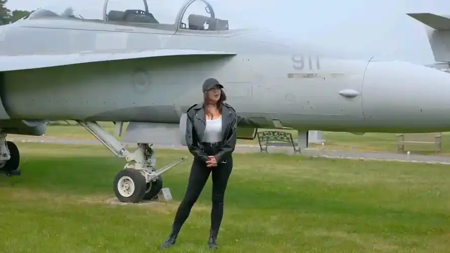 louisa khovanski show