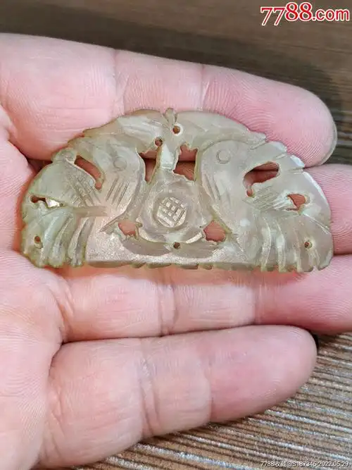 民国双鸟镂空玉件包浆莹润