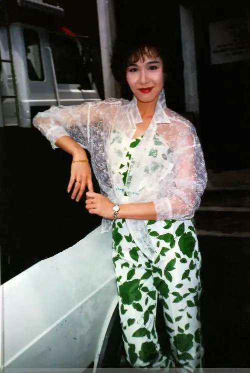 香港艺人夫妇麦景婷和吕颂贤(独家旧照)