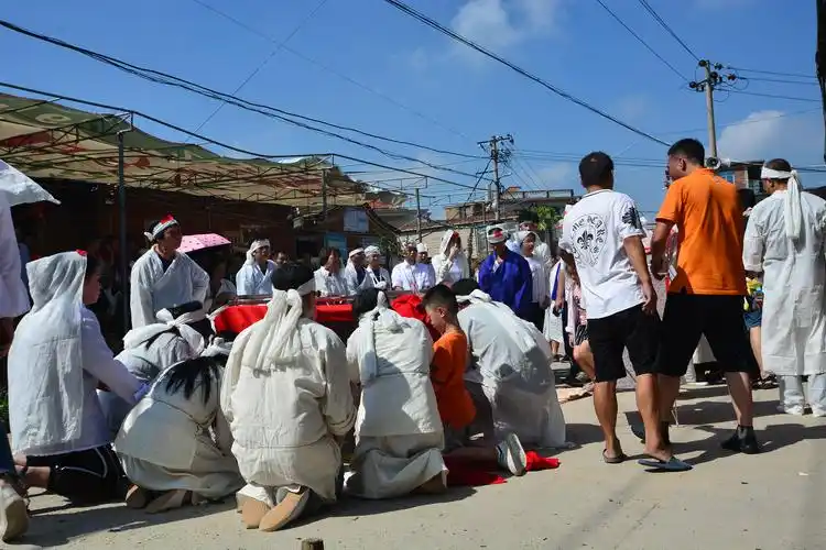 陈秀恋出殡仪式