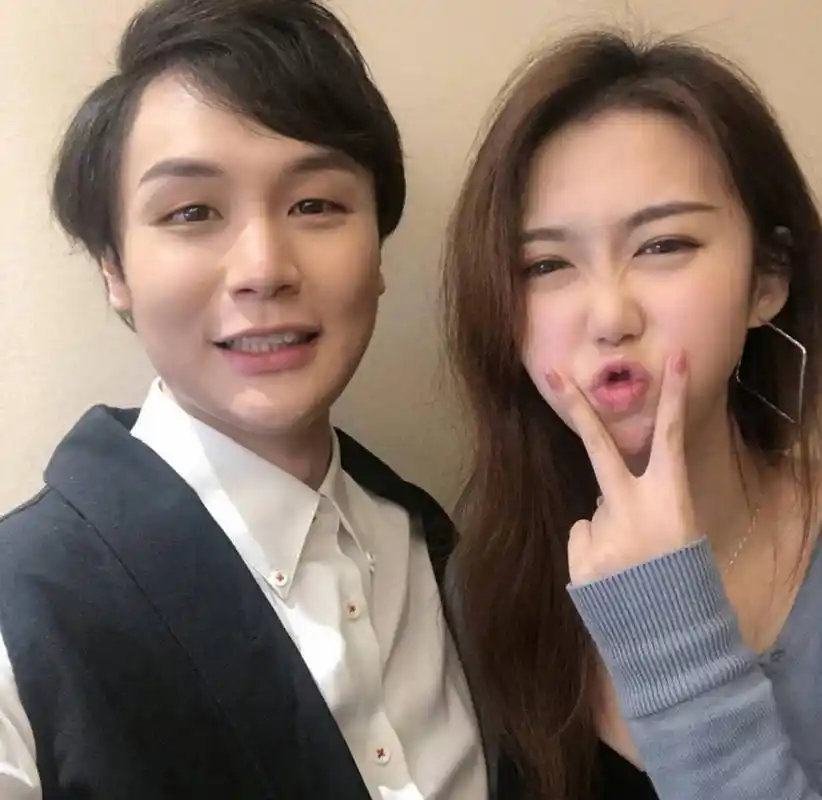 康天庥真有眼光现实的老婆比外来媳妇本地郎剧中老婆还漂亮