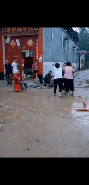 史上最全大妈吵架表情包,简直就是华山论剑