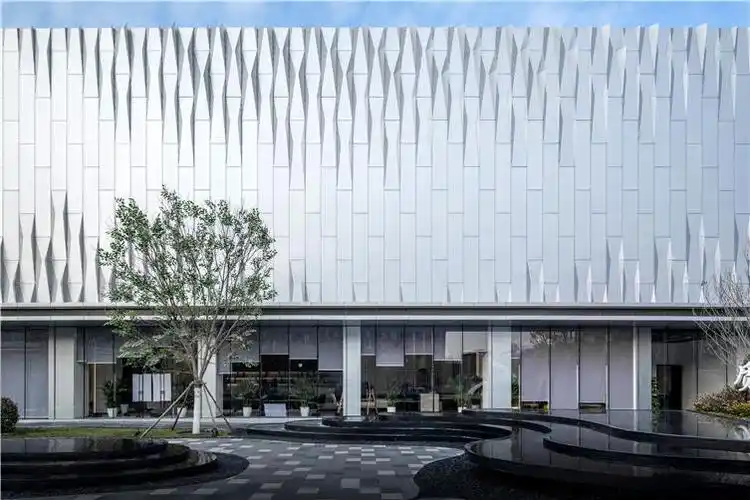 建筑立面 折板模块拼接出自由曲线