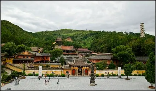 乐清法华寺了却繁杂的世故一切归于纯朴