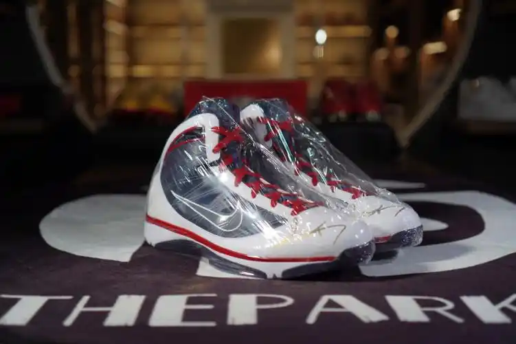 hyperize易建联篮网主场pe