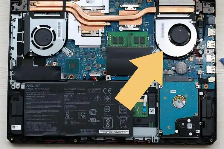 使用笔记本电脑玩游戏,cpu温度达到90℃,正常吗?