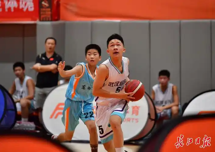 武汉市青少年运动会篮球比赛开赛