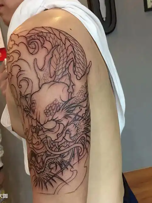 大臂龙_纹身图案手稿图片_阿斌的纹身作品集