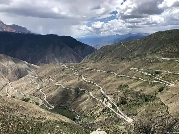 川藏线自驾游怒江72拐在哪一段路上