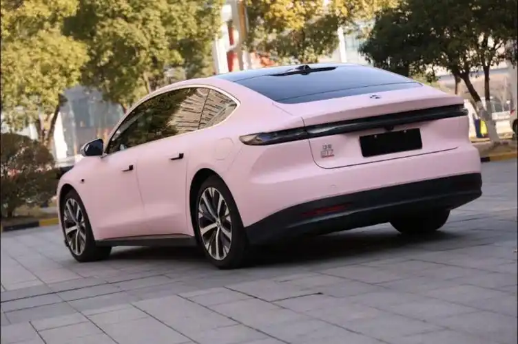 蔚来et7 马卡龙樱花粉