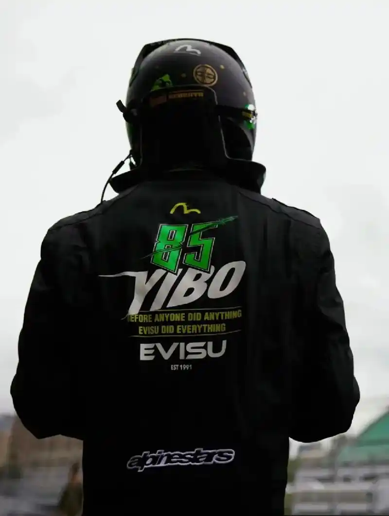 85号官图#王一博 - 抖音