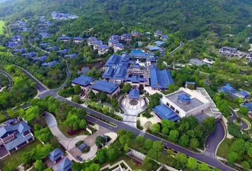 从都国际,中国最好的现代庄园!特惠预售~周末不加价