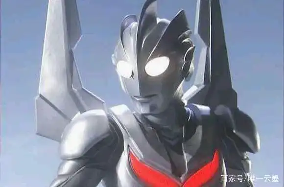 诺亚奥特曼,是《奈克瑟斯奥特曼》最终话之中出现的神秘奥特曼,在来访
