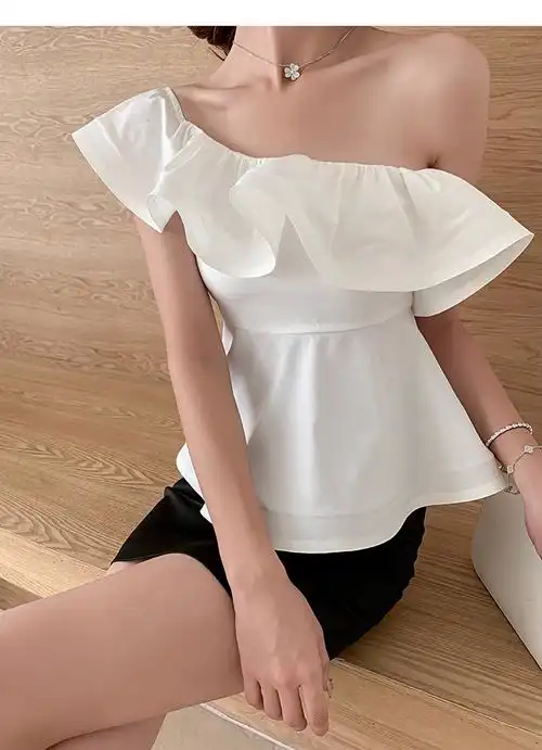 2022夏新款小礼服气质短款无袖斜肩露肩抹胸宴会女装上衣白色大码xl