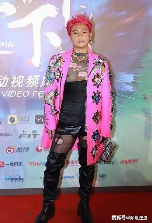 原创陈志朋的潮男时尚,掌握一半就能炸街,透视装渔网装精致而不油