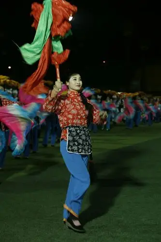 陕北秧歌队伍里的伞头