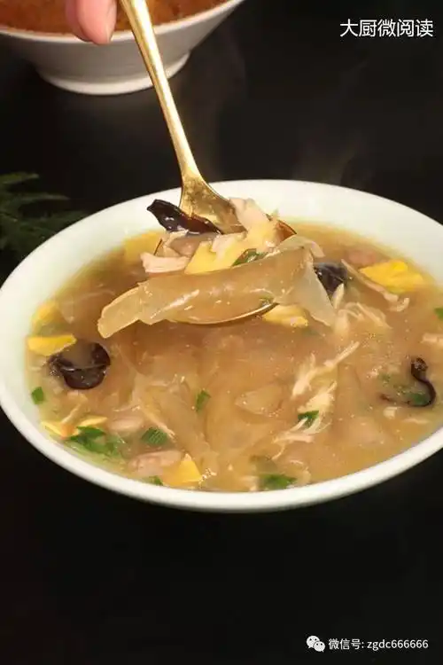 烩鸡丝加点黄芥末辛爽过瘾走进高平探访十大碗