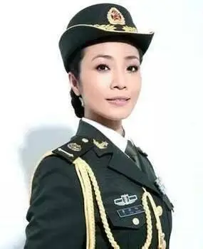 李丹阳为照顾患癌父母56岁仍未婚没有孩子成她母亲最大遗憾