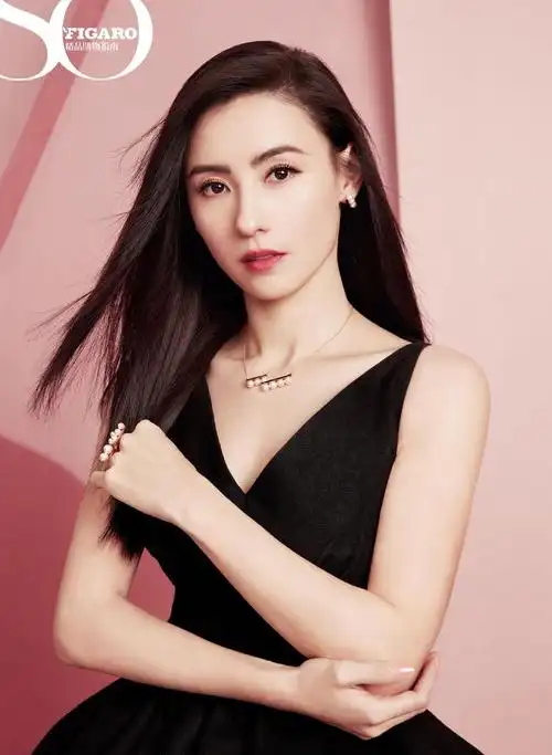 张柏芝520浪漫封面大片曝光粉色几何背景下尽显公主范儿