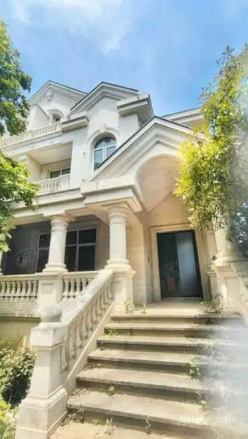 地铁口800米全意大利进口法式干挂石材双拼别墅