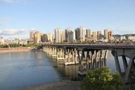 安康汉江一桥图片