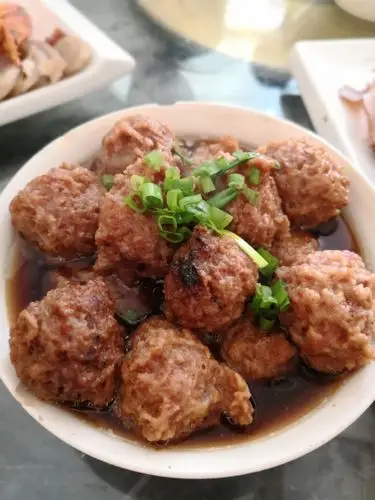 路上不只有风景,更有美食,河北定州的美食以"八大碗"