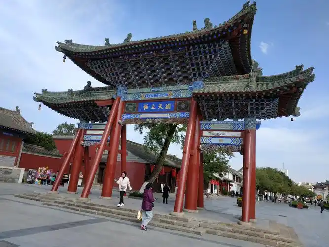 人文始祖的祭祀地——伏羲庙.