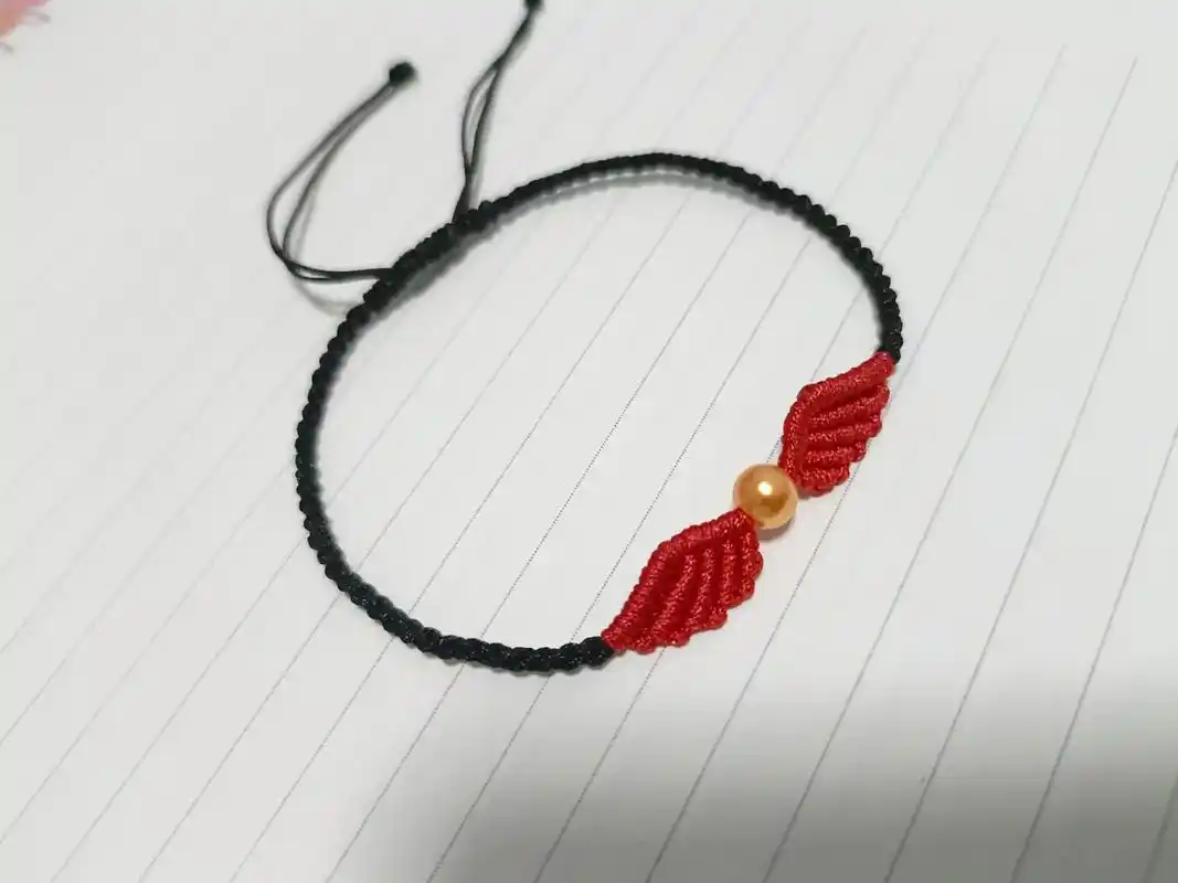 天使翅膀手链(9/100)#手工 #爱生活爱编织  - 抖音
