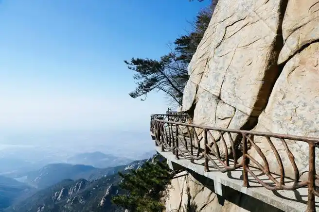 龙年祈福观摩书圣真迹,与孔圣人一起小鲁必须来沂蒙山旅游区龟蒙景区